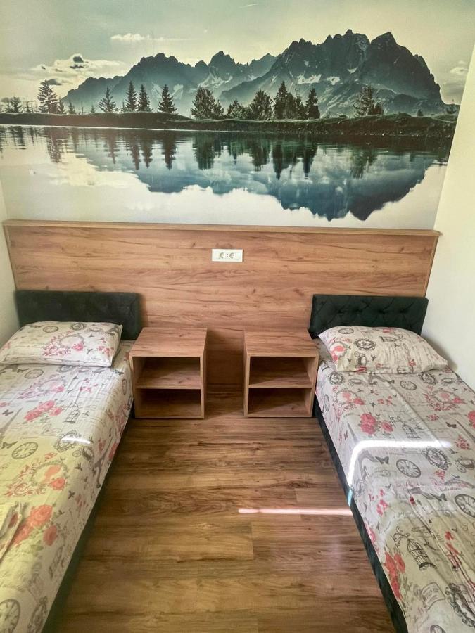 Apartments "Predah Kod Baraca" Ni Eksteriør billede