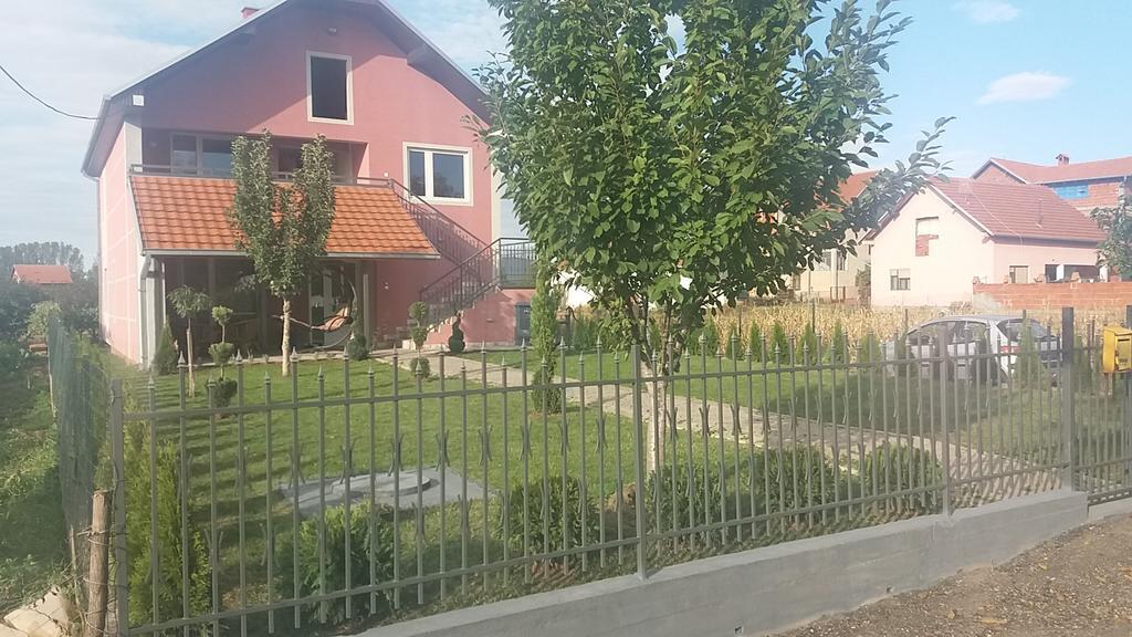 Apartments "Predah Kod Baraca" Ni Eksteriør billede