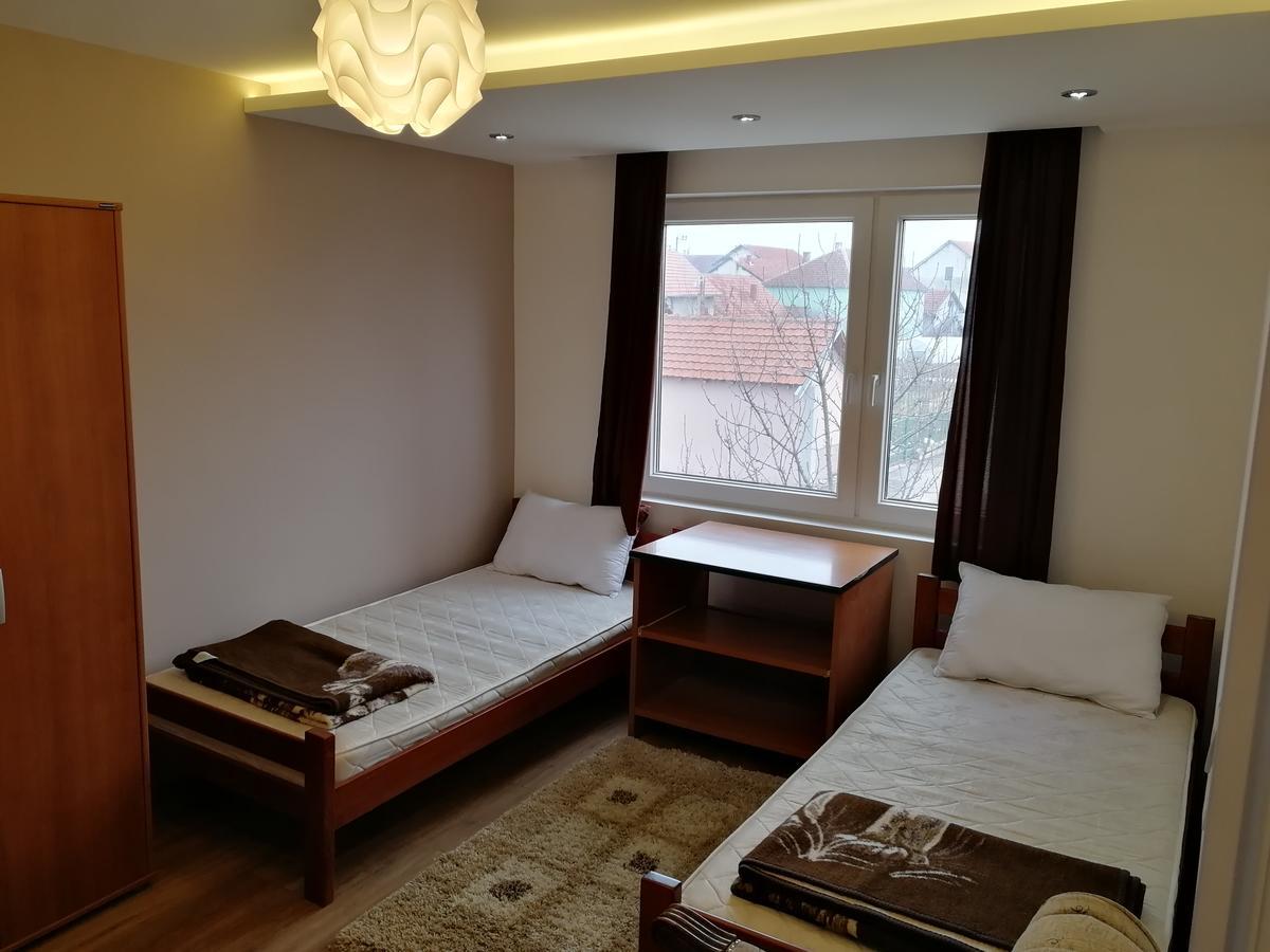 Apartments "Predah Kod Baraca" Ni Eksteriør billede