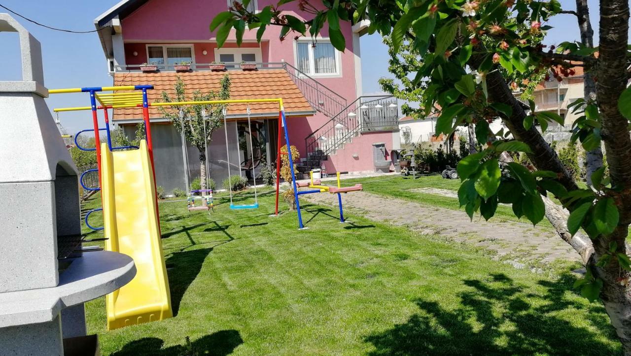 Apartments "Predah Kod Baraca" Ni Eksteriør billede