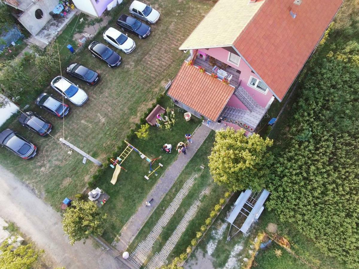 Apartments "Predah Kod Baraca" Ni Eksteriør billede